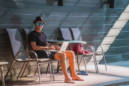 Digital Nomads in America: Visa Hurdles & State-by-State Welcome Policies | BigTrending
