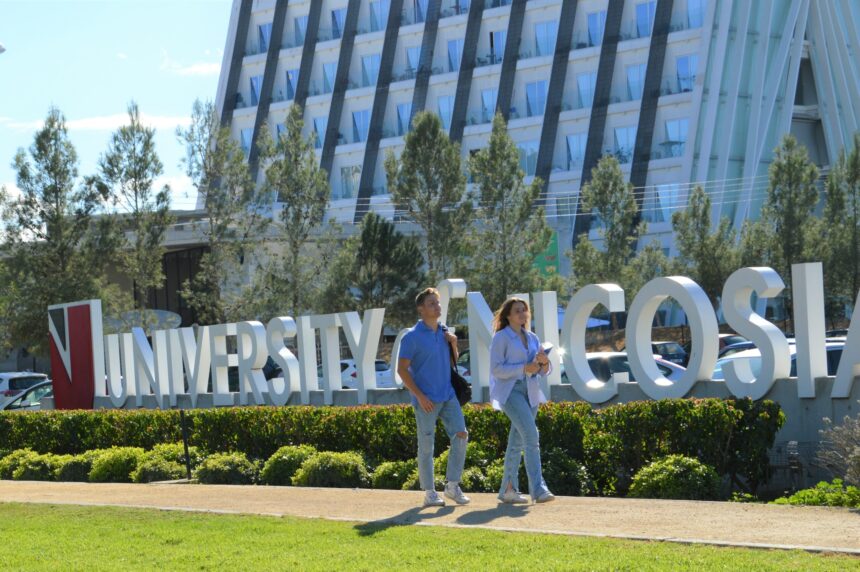 crypto scholarships